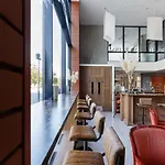 Amberton Hotel