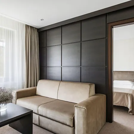 Amberton Отель 4*