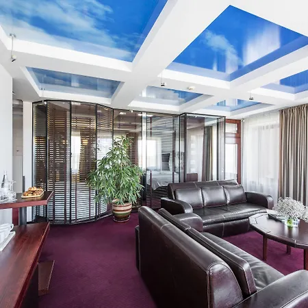 Amberton Отель 4*